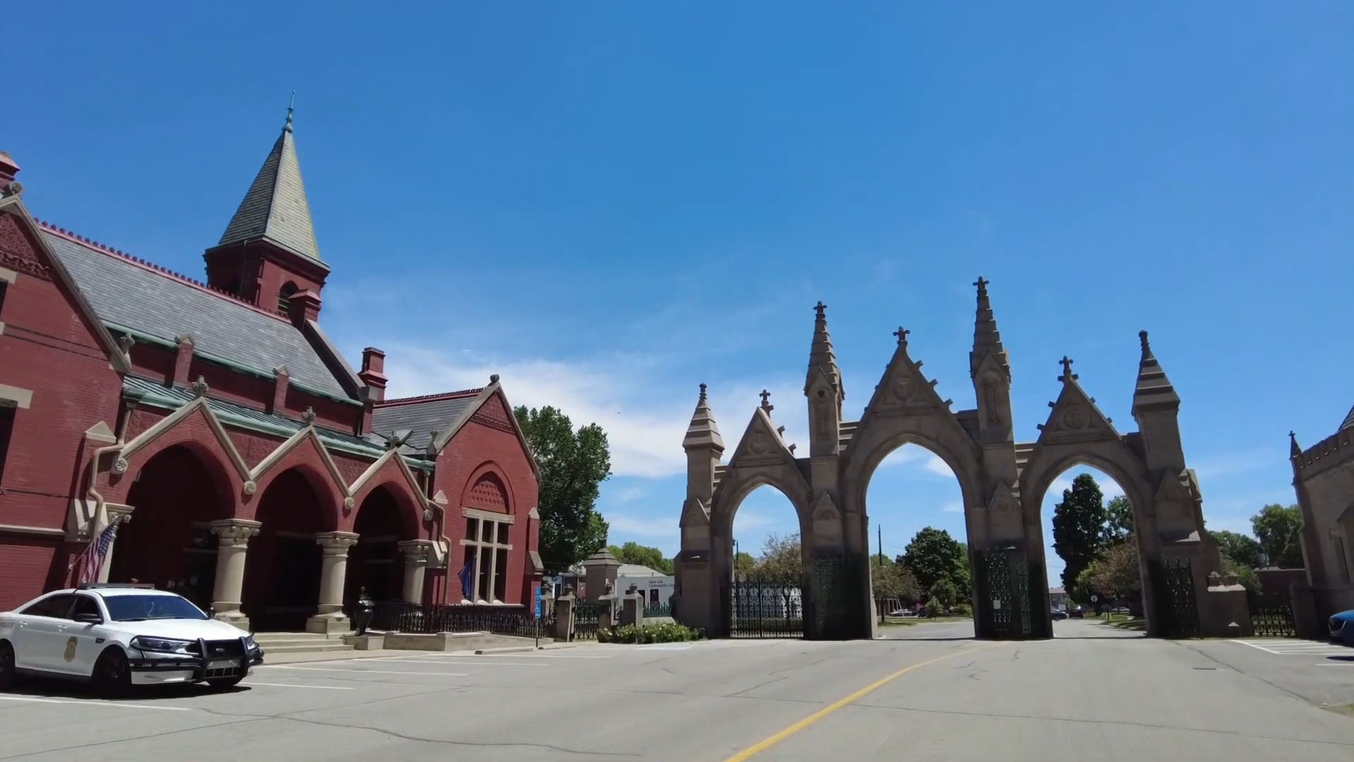 Crown Hill Cemetery